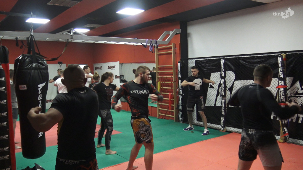Brawler Fight Club stawia na zawodowe MMA [wideo, zdjęcia]