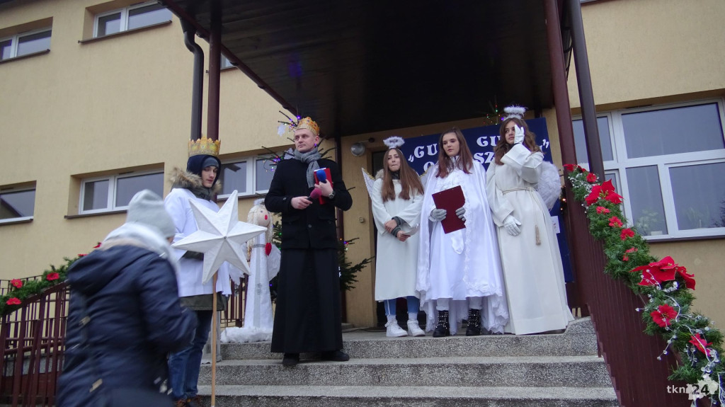 Trzej Królowie przeszli ulicami w Miedzierzy! [wideo, zdjęcia]