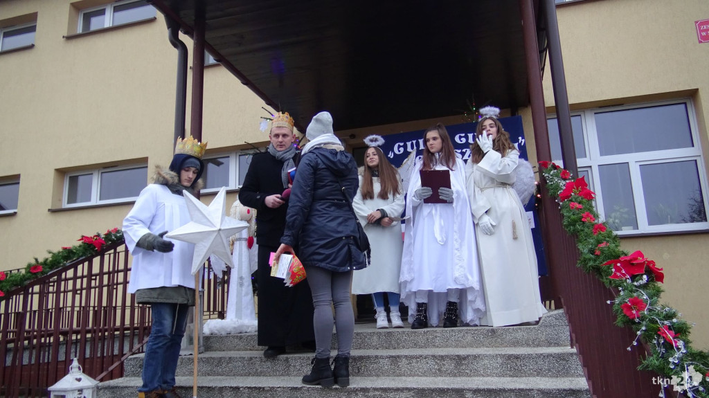 Trzej Królowie przeszli ulicami w Miedzierzy! [wideo, zdjęcia]