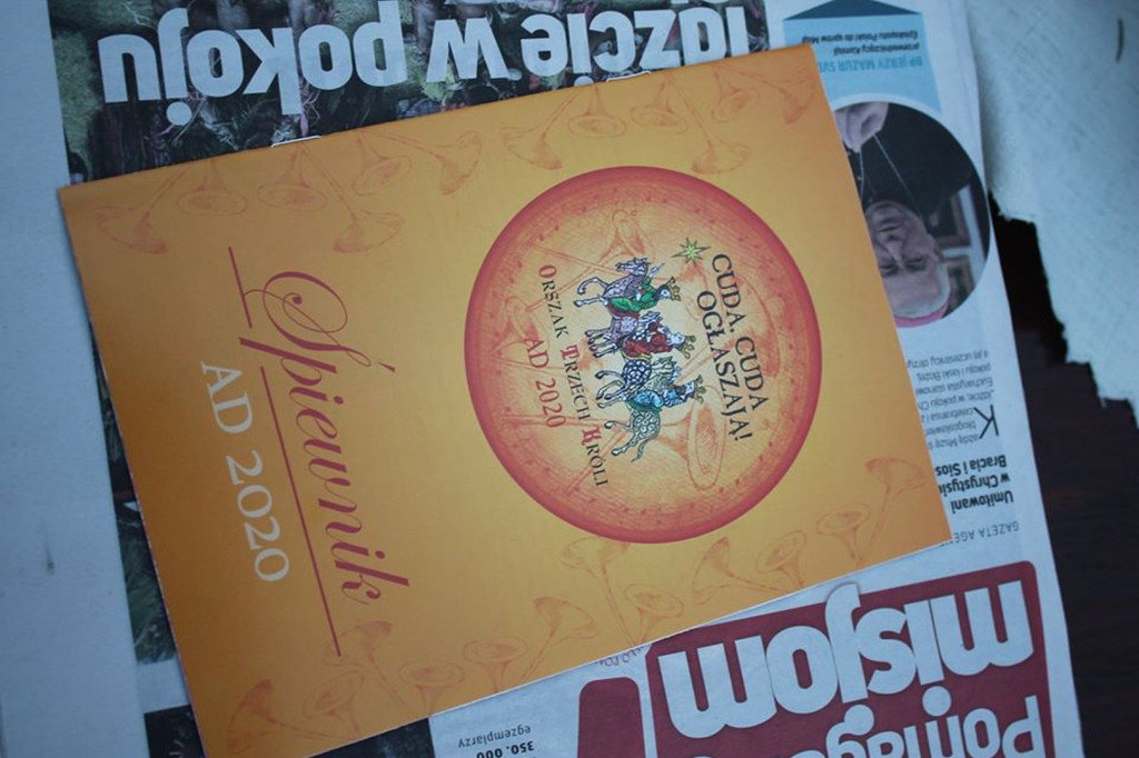 Trzej Królowie przeszli ulicami w Miedzierzy! [wideo, zdjęcia]
