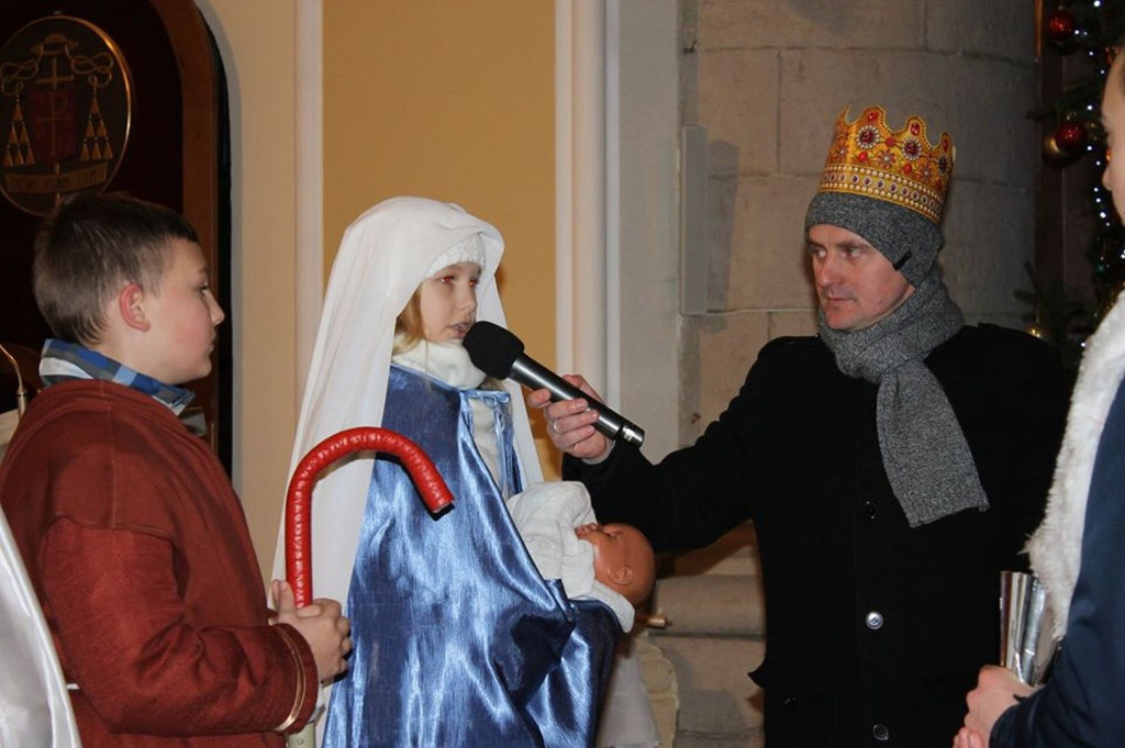 Trzej Królowie przeszli ulicami w Miedzierzy! [wideo, zdjęcia]