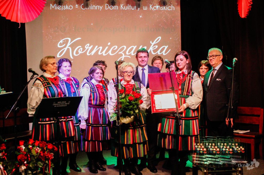 Rozśpiewany jubileusz XX-lecia zespołu `Korniczanka` [zdjęcia]