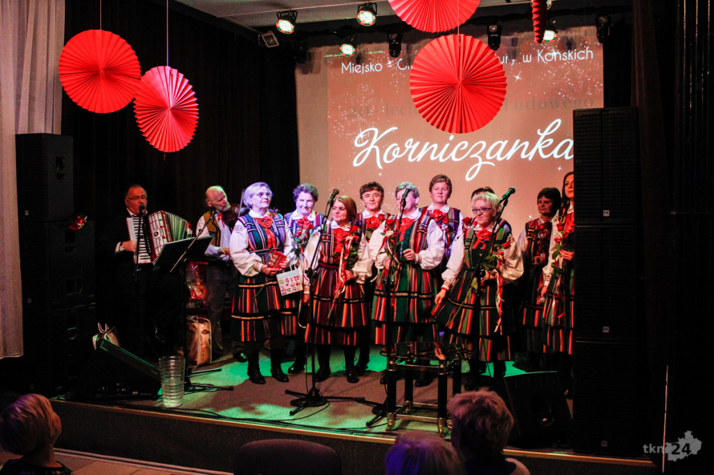 Rozśpiewany jubileusz XX-lecia zespołu `Korniczanka` [zdjęcia]