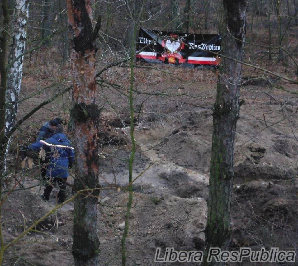 Szukają mogił na poligonie w Baryczy [zdjęcia]
