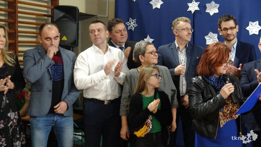Dwudziesty raz Powiatowe Konto Pomocy pomaga poprzez mikołajkowy bal! [wideo, zdjęcia]