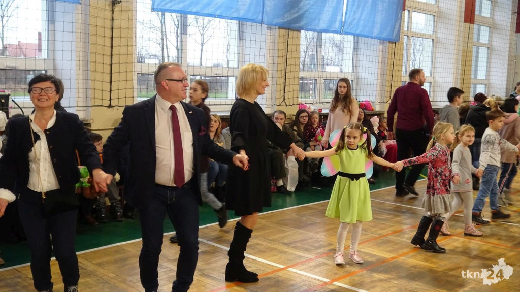 Dwudziesty raz Powiatowe Konto Pomocy pomaga poprzez mikołajkowy bal! [wideo, zdjęcia]