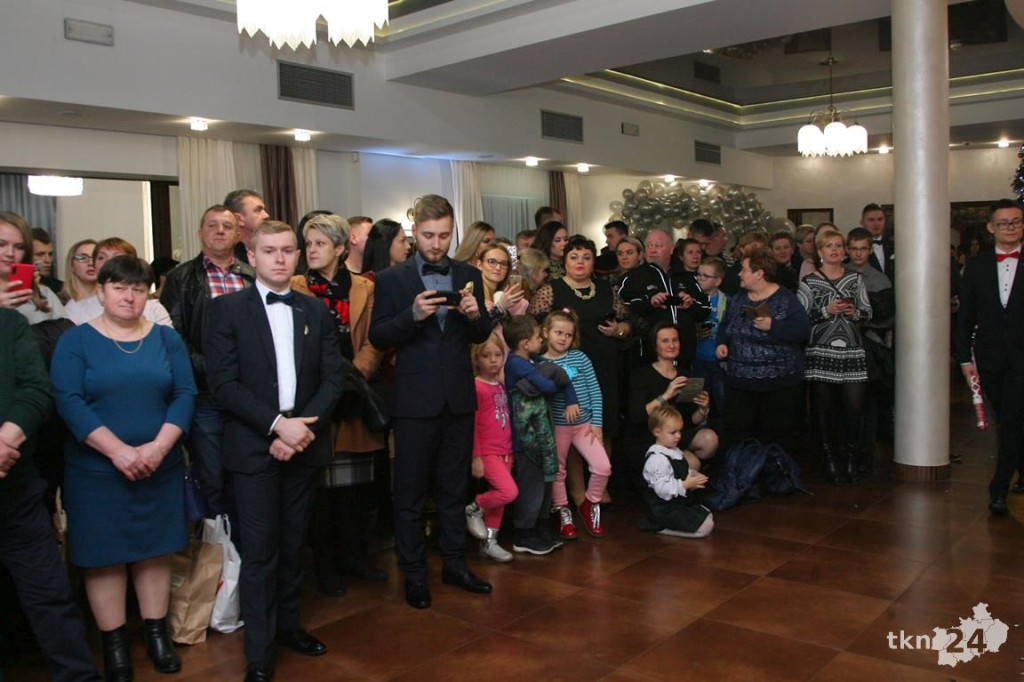 Opoczyńska studniówka szalała w Końskich z Czadomanem! [wideo, zdjęcia]