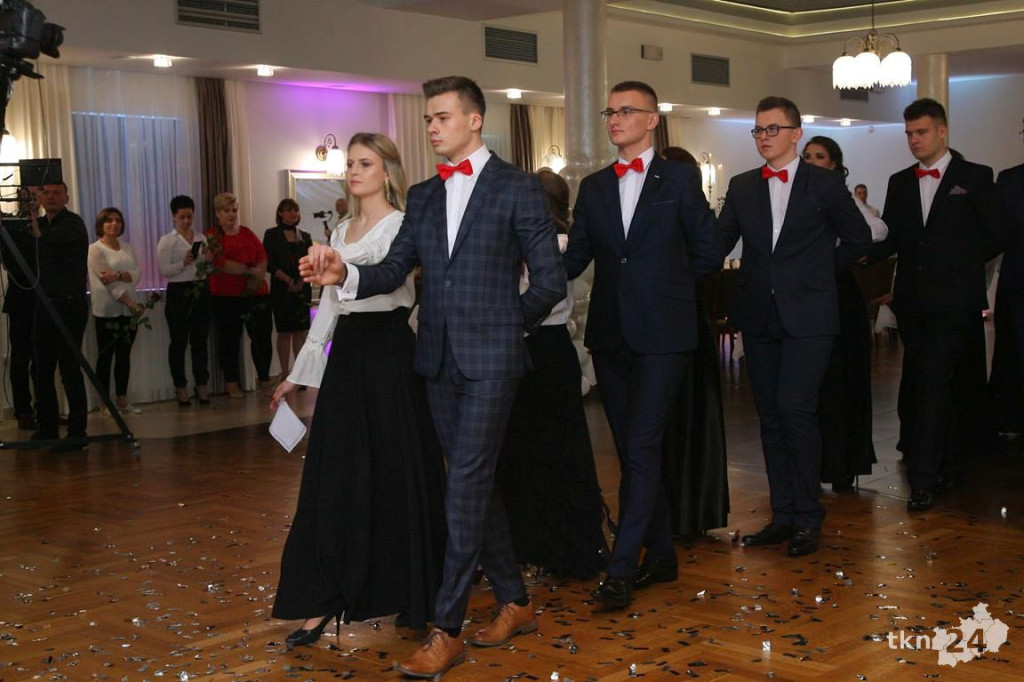 Opoczyńska studniówka szalała w Końskich z Czadomanem! [wideo, zdjęcia]
