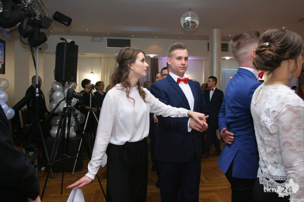 Opoczyńska studniówka szalała w Końskich z Czadomanem! [wideo, zdjęcia]