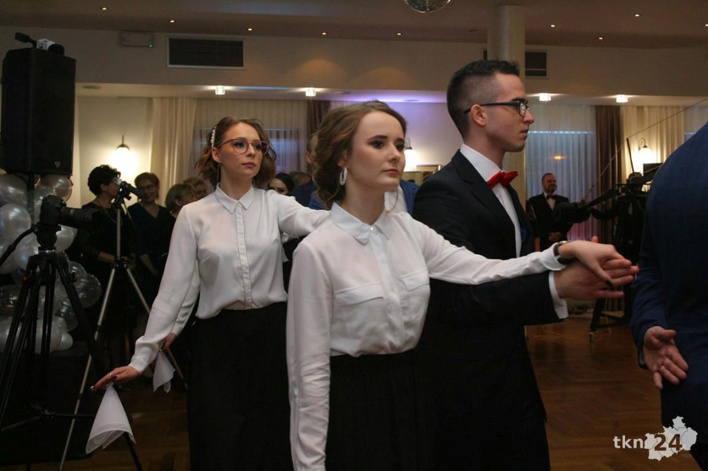 Opoczyńska studniówka szalała w Końskich z Czadomanem! [wideo, zdjęcia]