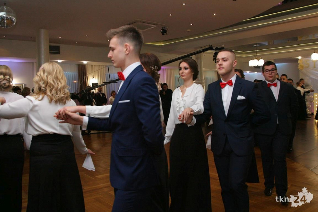 Opoczyńska studniówka szalała w Końskich z Czadomanem! [wideo, zdjęcia]