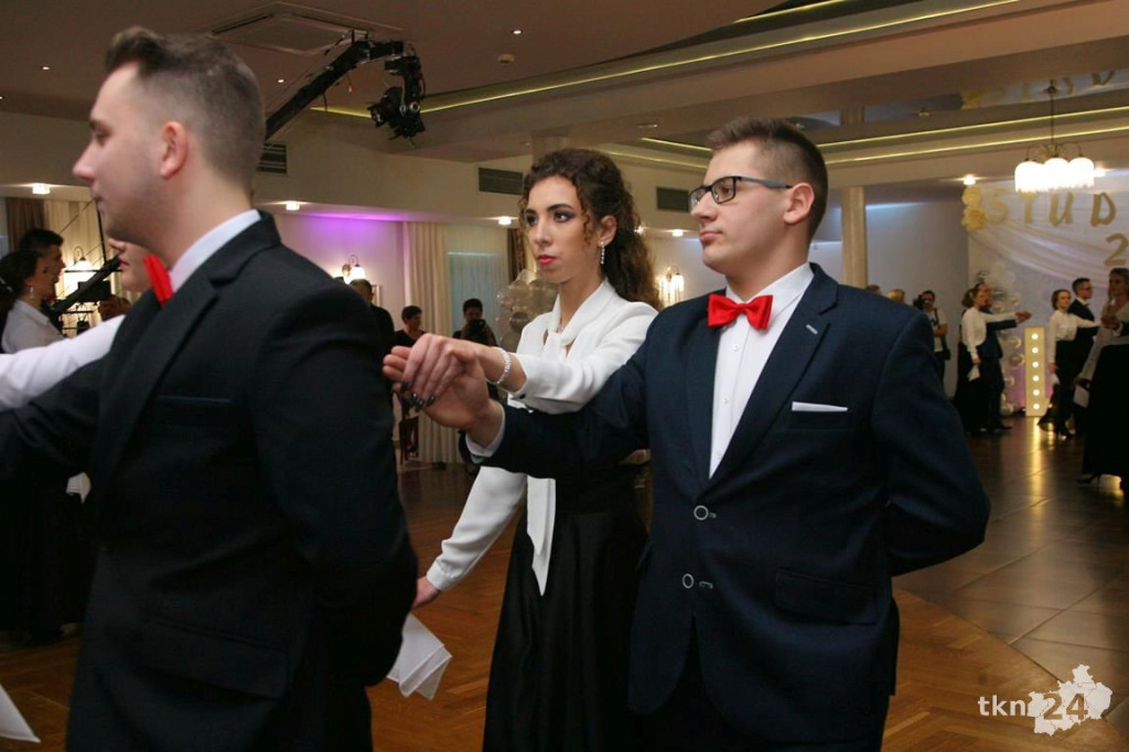 Opoczyńska studniówka szalała w Końskich z Czadomanem! [wideo, zdjęcia]