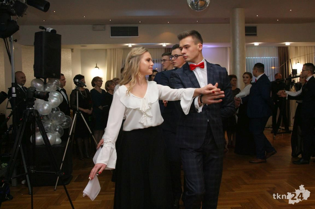 Opoczyńska studniówka szalała w Końskich z Czadomanem! [wideo, zdjęcia]