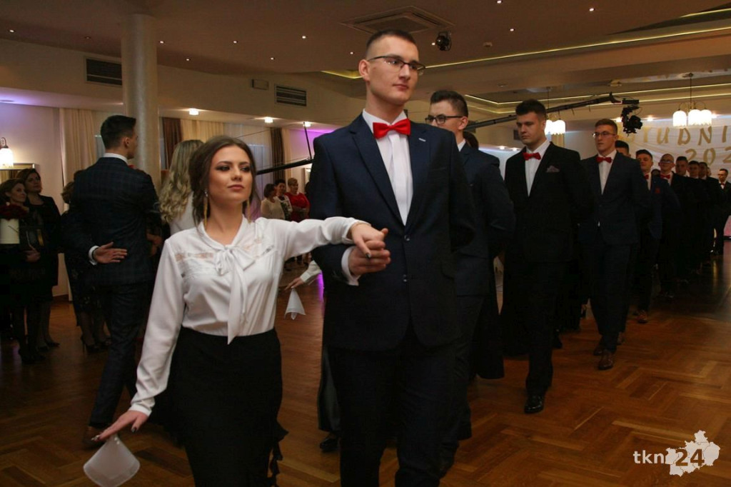 Opoczyńska studniówka szalała w Końskich z Czadomanem! [wideo, zdjęcia]