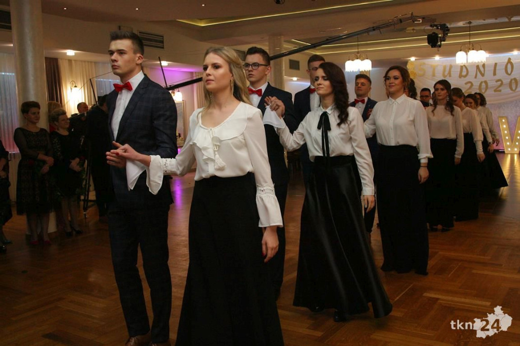 Opoczyńska studniówka szalała w Końskich z Czadomanem! [wideo, zdjęcia]