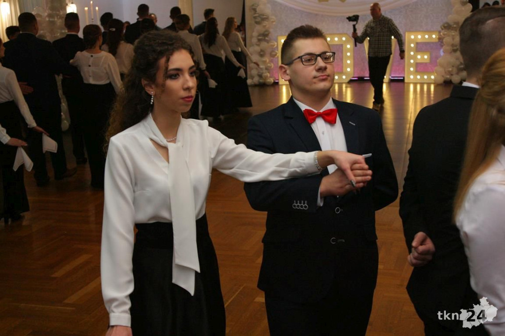 Opoczyńska studniówka szalała w Końskich z Czadomanem! [wideo, zdjęcia]