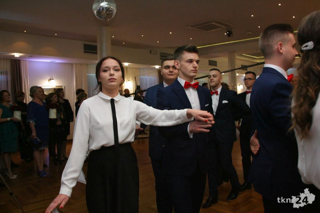 Opoczyńska studniówka szalała w Końskich z Czadomanem! [wideo, zdjęcia]
