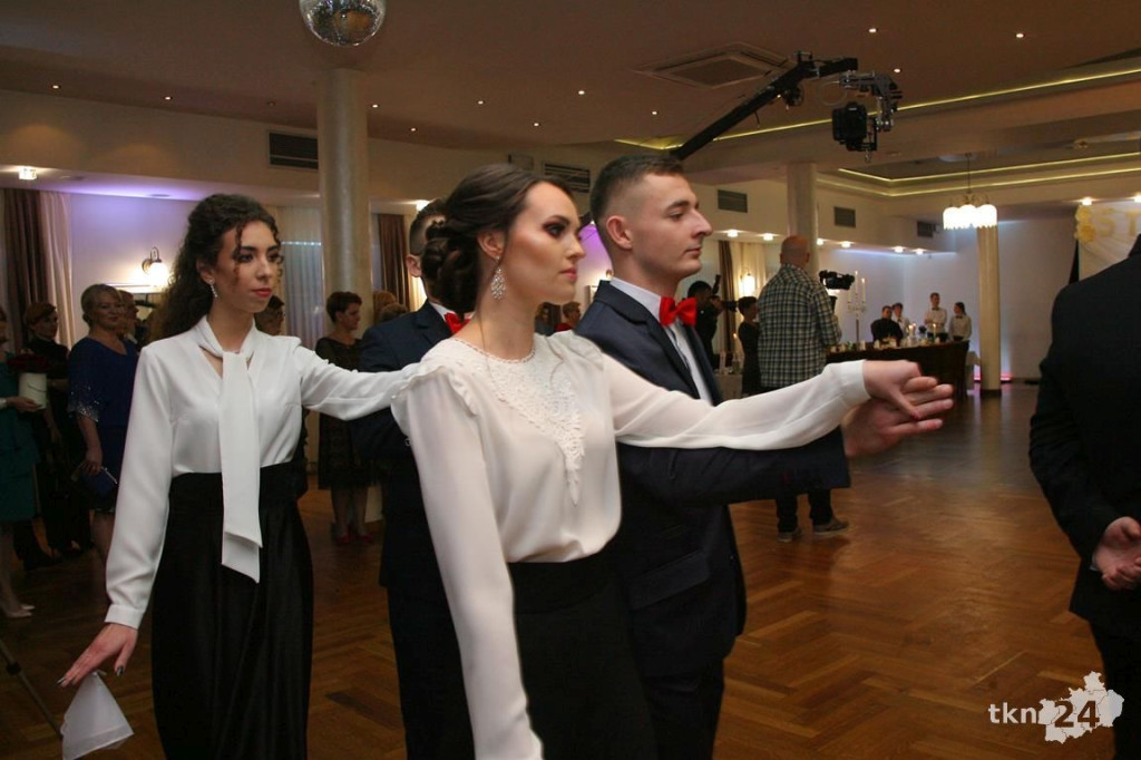 Opoczyńska studniówka szalała w Końskich z Czadomanem! [wideo, zdjęcia]