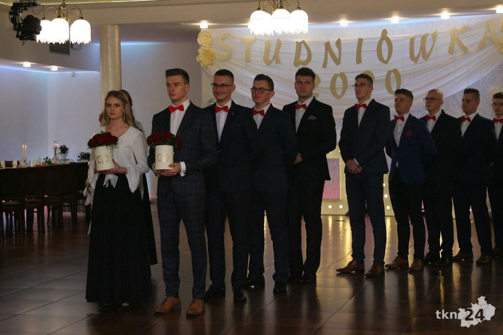 Opoczyńska studniówka szalała w Końskich z Czadomanem! [wideo, zdjęcia]