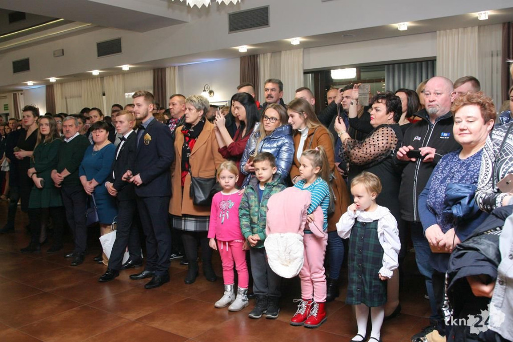 Opoczyńska studniówka szalała w Końskich z Czadomanem! [wideo, zdjęcia]