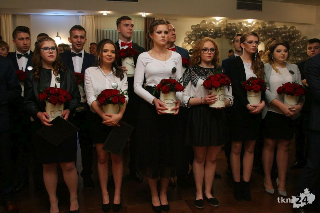 Opoczyńska studniówka szalała w Końskich z Czadomanem! [wideo, zdjęcia]