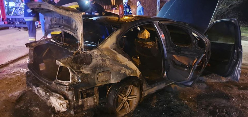 Pożar BMW w Wilczkowicach [zdjęcia]
