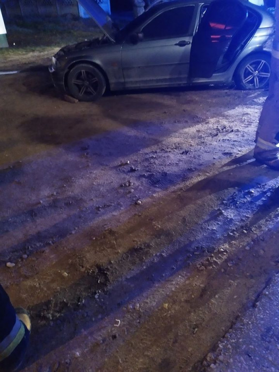 Pożar BMW w Wilczkowicach [zdjęcia]