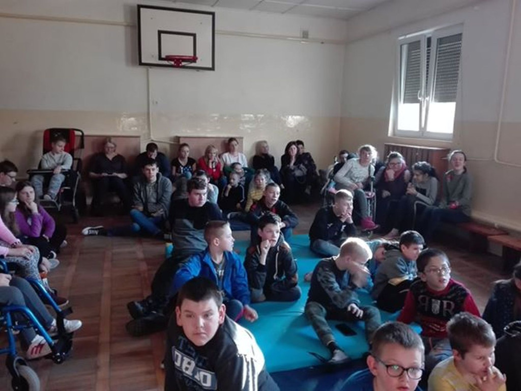 Koła łowieckie obdarowały SOSW w Baryczy [zdjęcia]