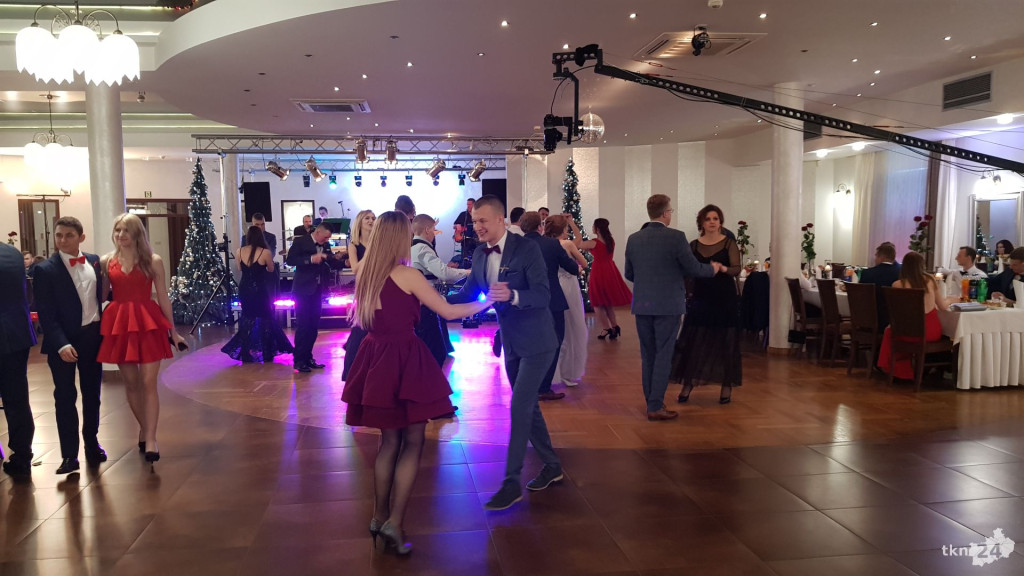 WIDEO: Studniówka 2020 ZSP 3 w Końskich