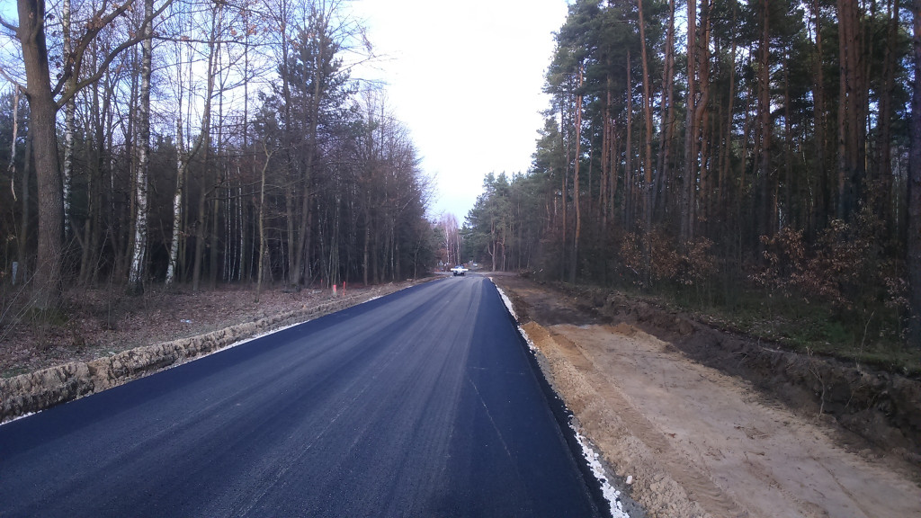 Trwa budowa drogi gminnej w Nowym Kazanowie [zdjęcia]