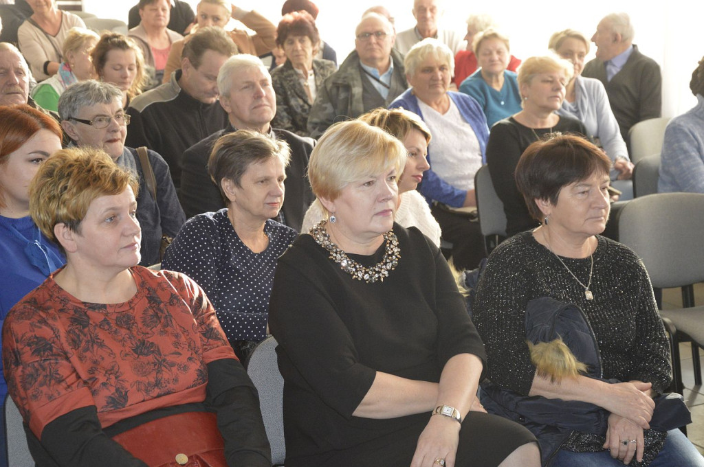 Na dzień babci i dziadka zamienili się w postacie z bajek [zdjęcia]