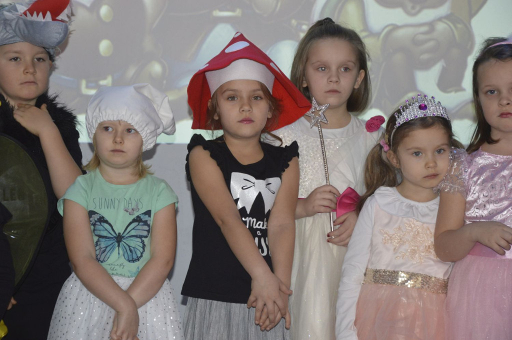 Na dzień babci i dziadka zamienili się w postacie z bajek [zdjęcia]