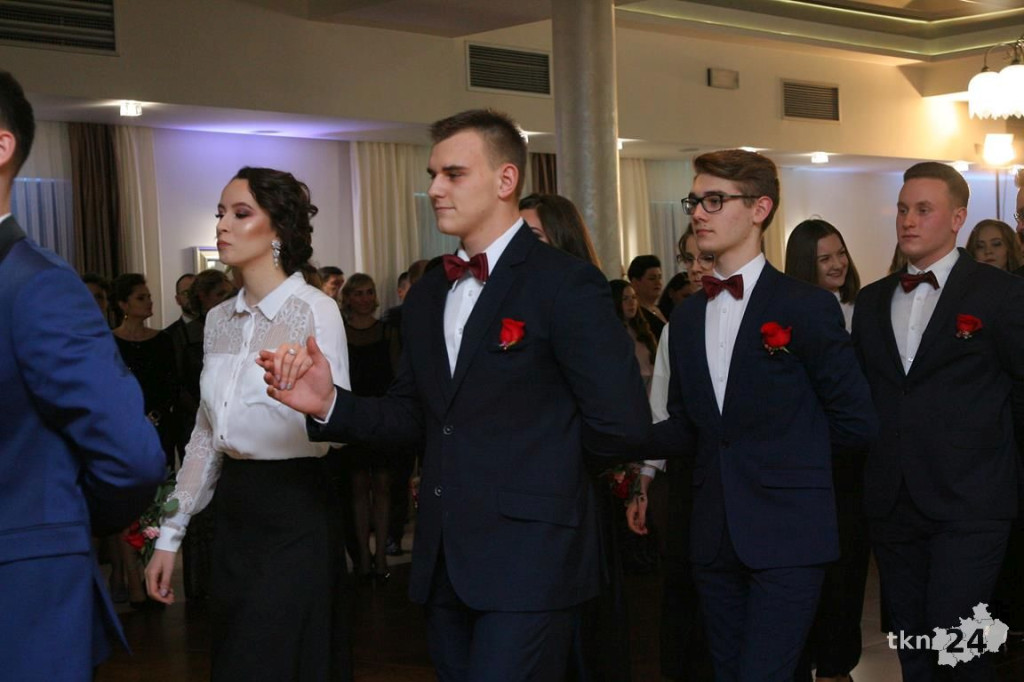 WIDEO: Studniówka I LO z Końskich z zespołem Top Girls!