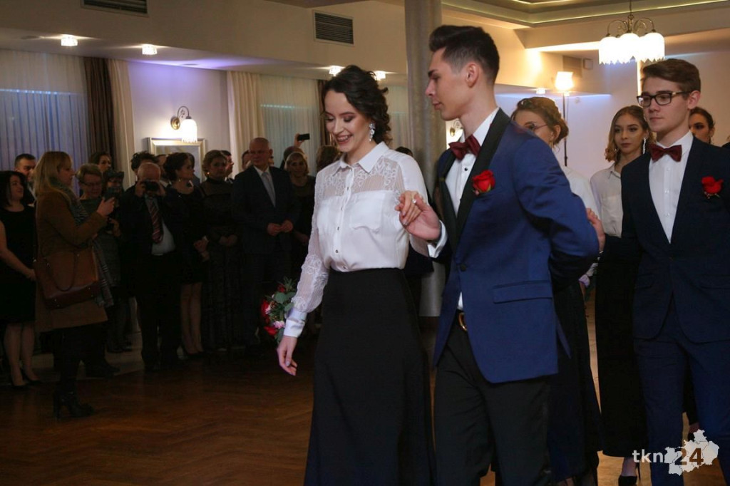 WIDEO: Studniówka I LO z Końskich z zespołem Top Girls!