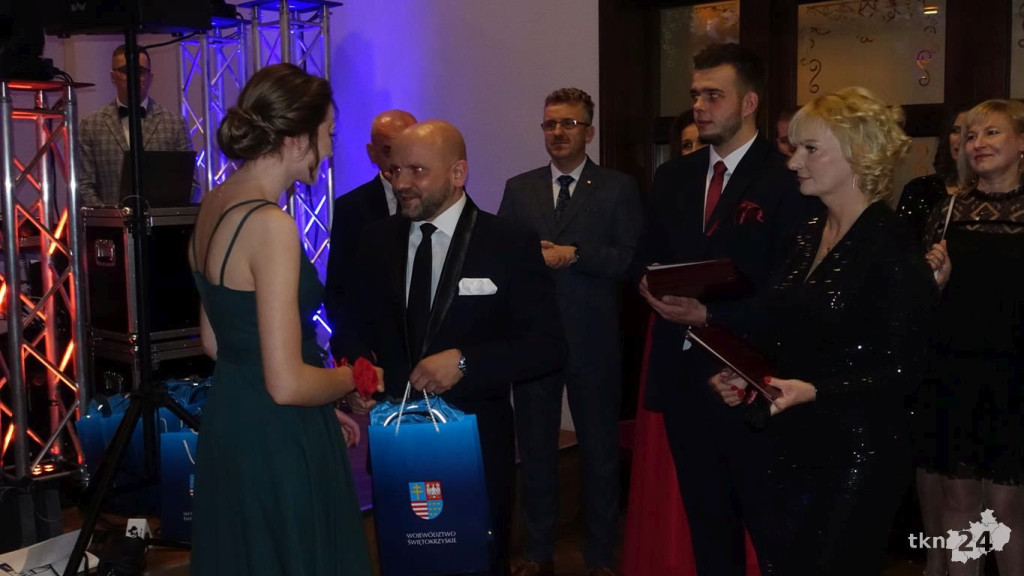 WIDEO: Studniówka 2020 ZSP w Stąporkowie