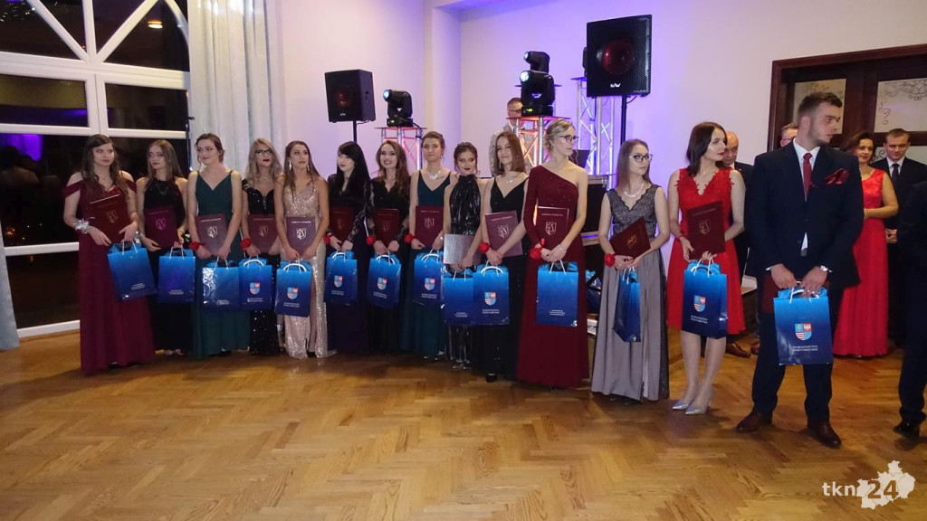 WIDEO: Studniówka 2020 ZSP w Stąporkowie