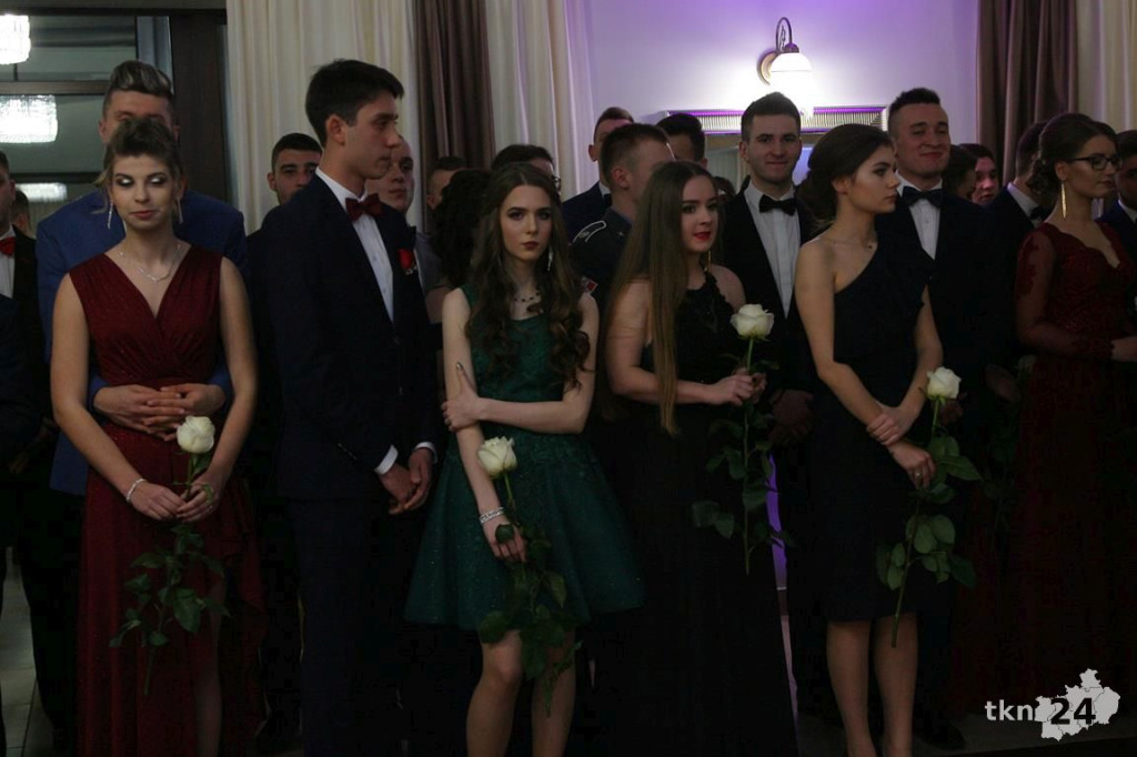 WIDEO: Studniówka I LO z Końskich z zespołem Top Girls!