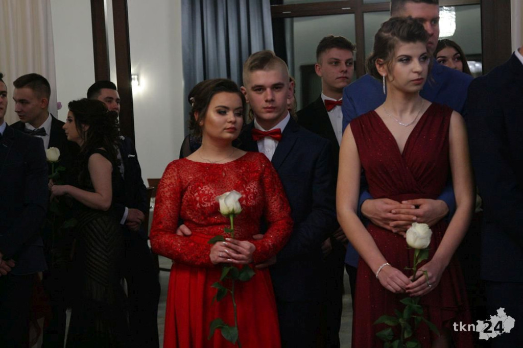 WIDEO: Studniówka I LO z Końskich z zespołem Top Girls!