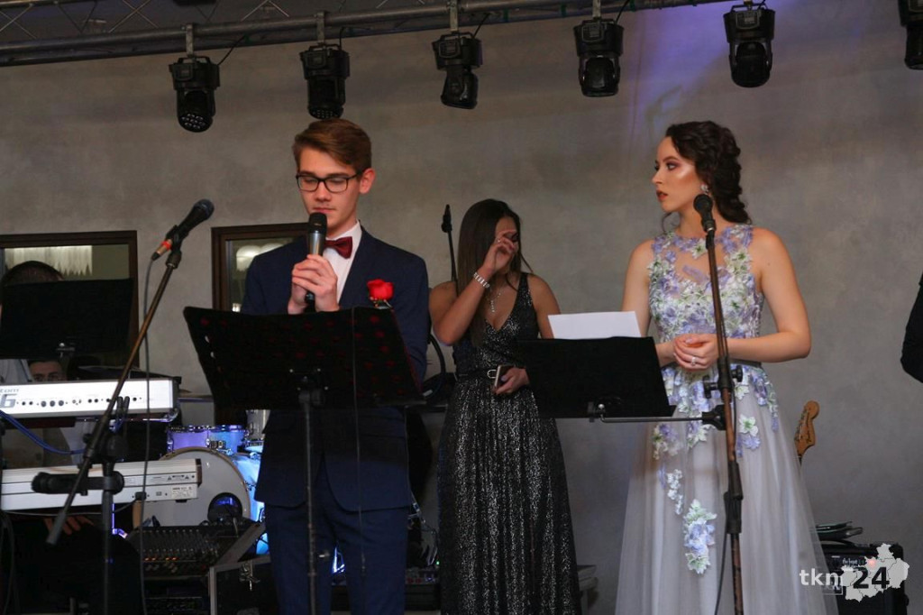 WIDEO: Studniówka I LO z Końskich z zespołem Top Girls!