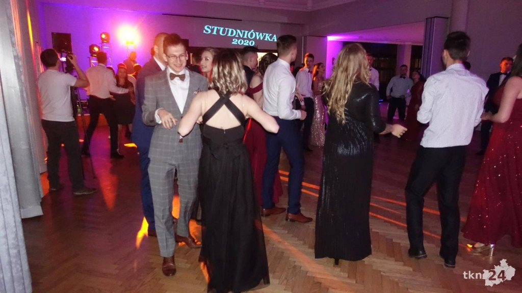 WIDEO: Studniówka 2020 ZSP w Stąporkowie