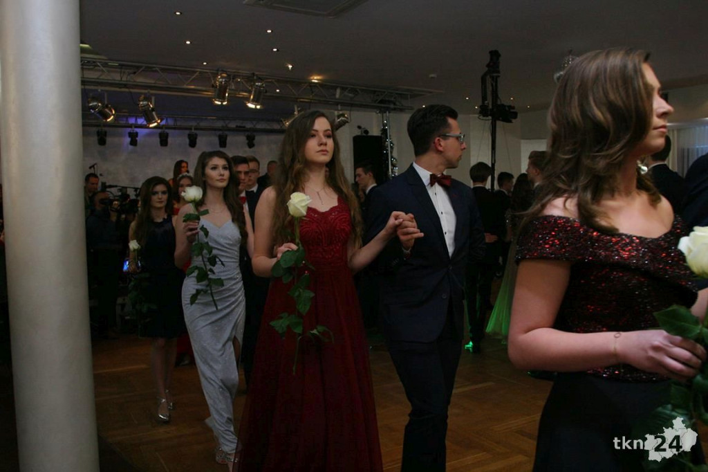 WIDEO: Studniówka I LO z Końskich z zespołem Top Girls!