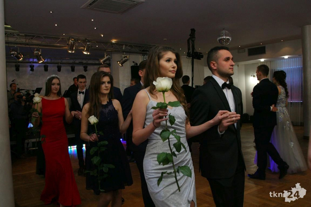 WIDEO: Studniówka I LO z Końskich z zespołem Top Girls!