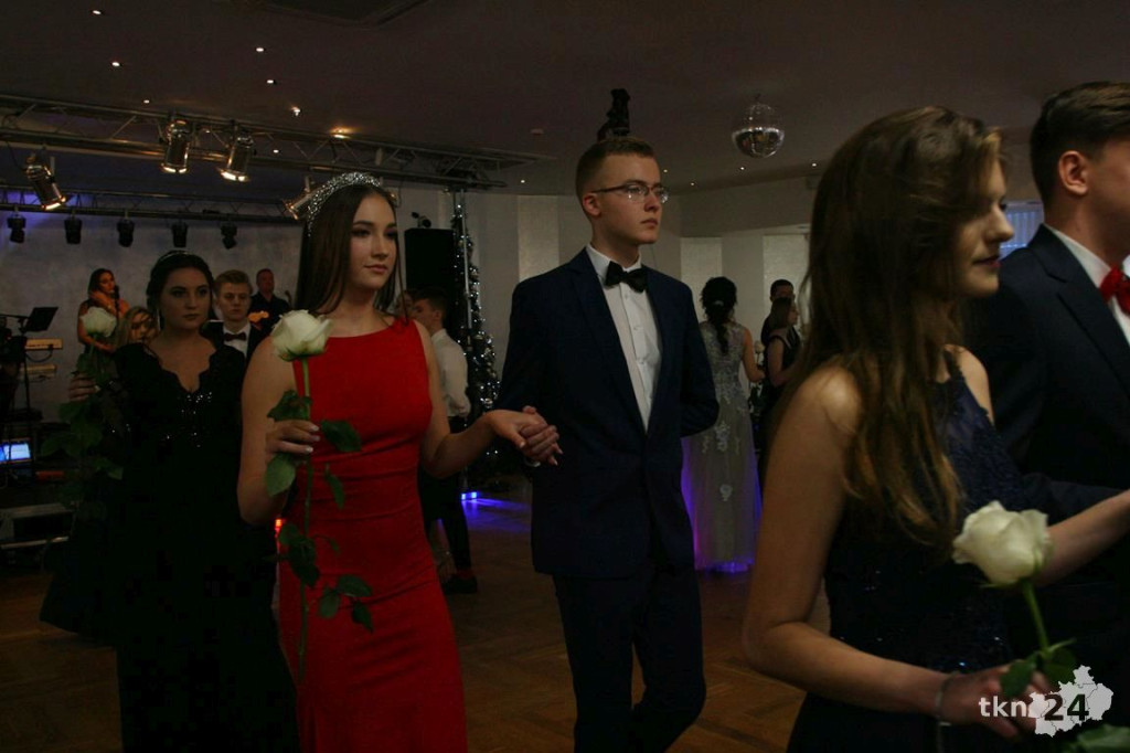 WIDEO: Studniówka I LO z Końskich z zespołem Top Girls!