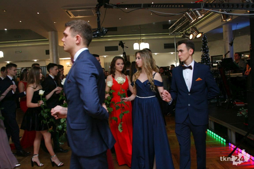 WIDEO: Studniówka I LO z Końskich z zespołem Top Girls!