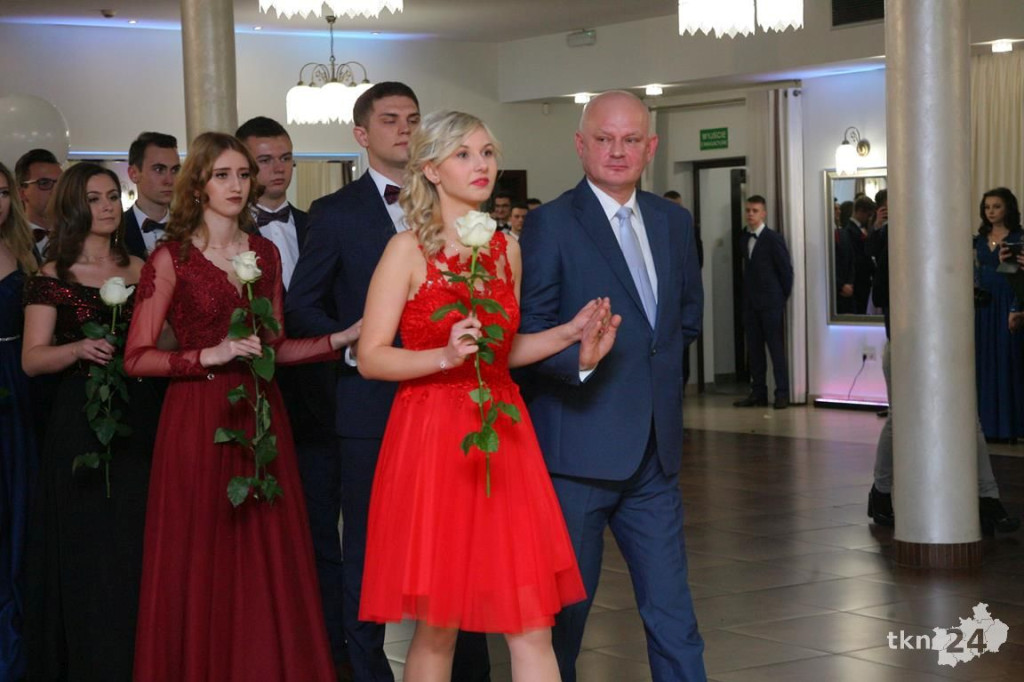 WIDEO: Studniówka I LO z Końskich z zespołem Top Girls!