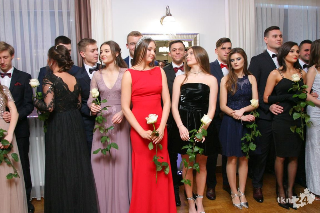 WIDEO: Studniówka I LO z Końskich z zespołem Top Girls!