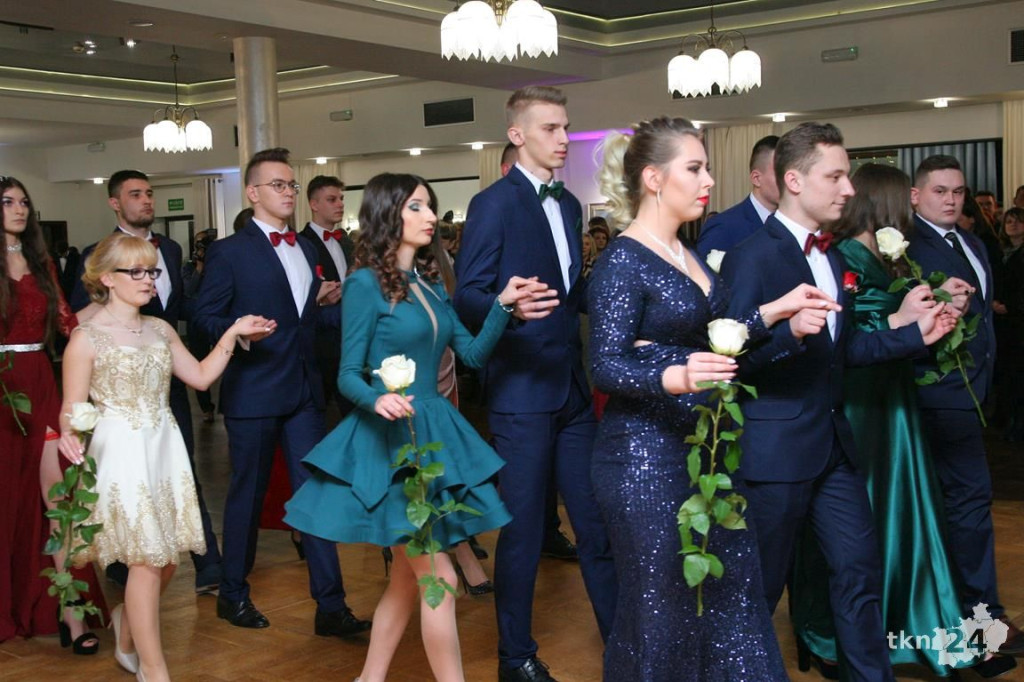 WIDEO: Studniówka I LO z Końskich z zespołem Top Girls!