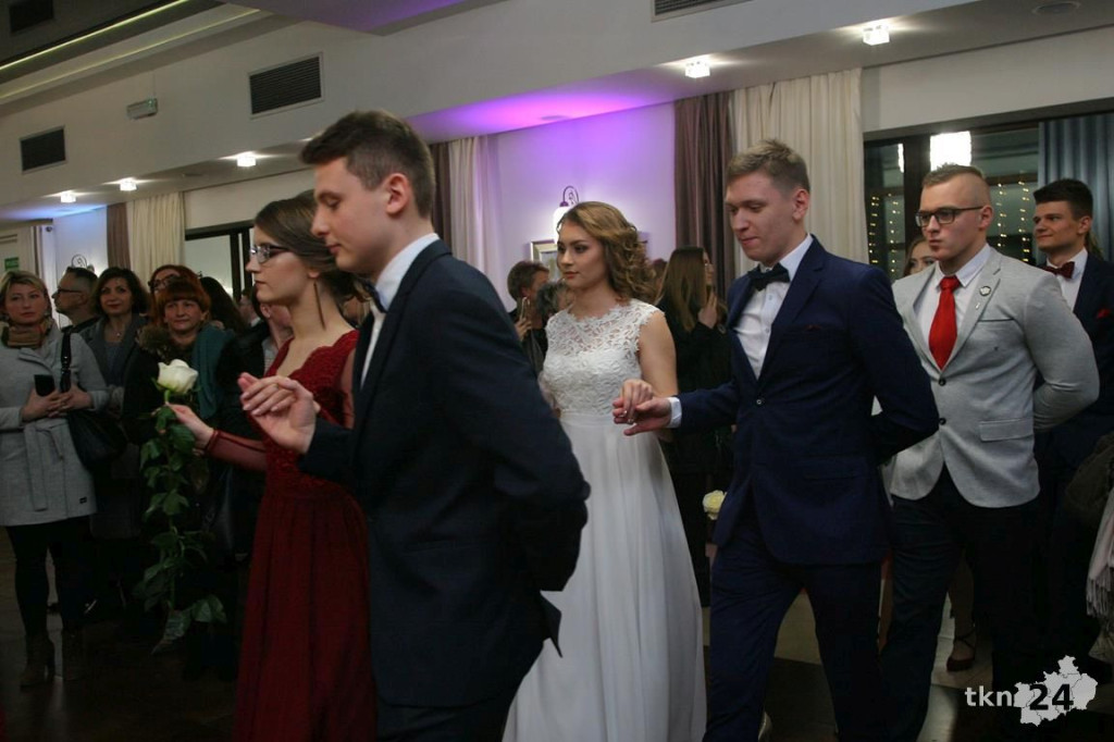 WIDEO: Studniówka I LO z Końskich z zespołem Top Girls!