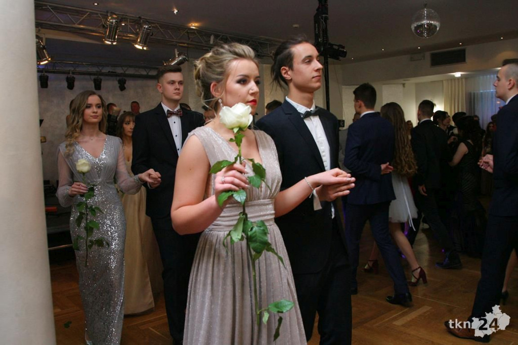 WIDEO: Studniówka I LO z Końskich z zespołem Top Girls!