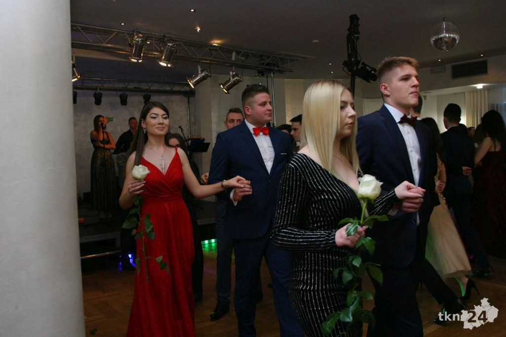 WIDEO: Studniówka I LO z Końskich z zespołem Top Girls!
